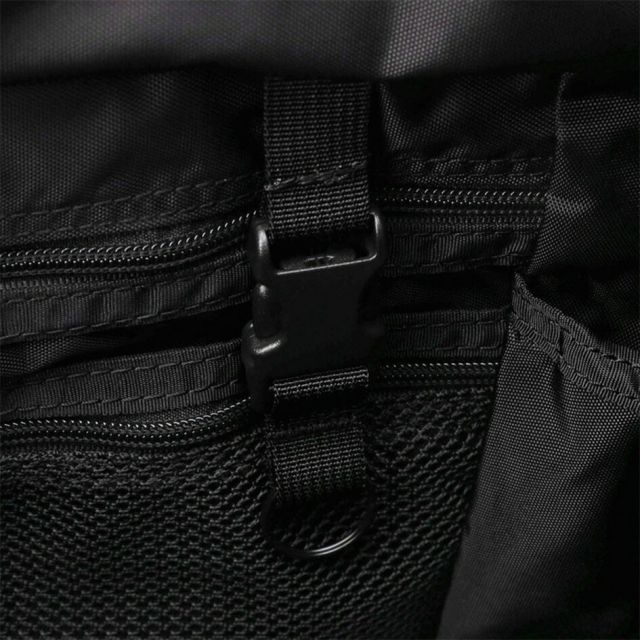 ブリーフィング トートバッグ ビジネスバッグ スマート収納 ミニマルトート ミニマルデザイン PCスリーブ付き BRIEFING DISCRETE TOTE SM MW GENII BRA233T25 ブラック 多彩なポケット (250912)