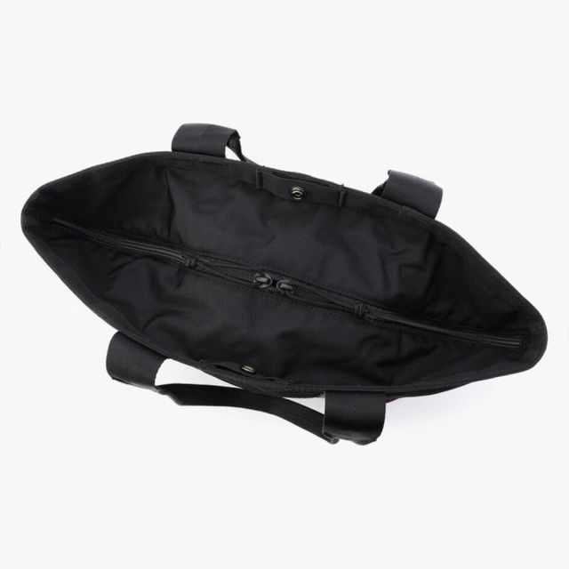 ブリーフィング トートバッグ ビジネスバッグ スマート収納 ミニマルトート ミニマルデザイン PCスリーブ付き BRIEFING DISCRETE TOTE SM MW GENII BRA233T25 ブラック 多彩なポケット (250912)