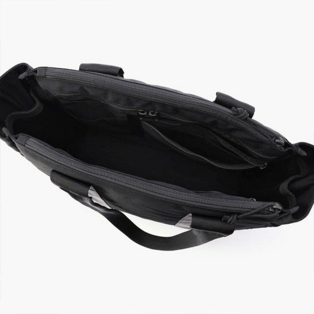 ブリーフィング トートバッグ ビジネスバッグ スクエア型 PCスリーブ付き 大容量 BRIEFING PROTECTION TOTE MW GENII BRA233T27 ブラック 手提げカバン ワーク ビジネスバッグ ブラック  (250912)