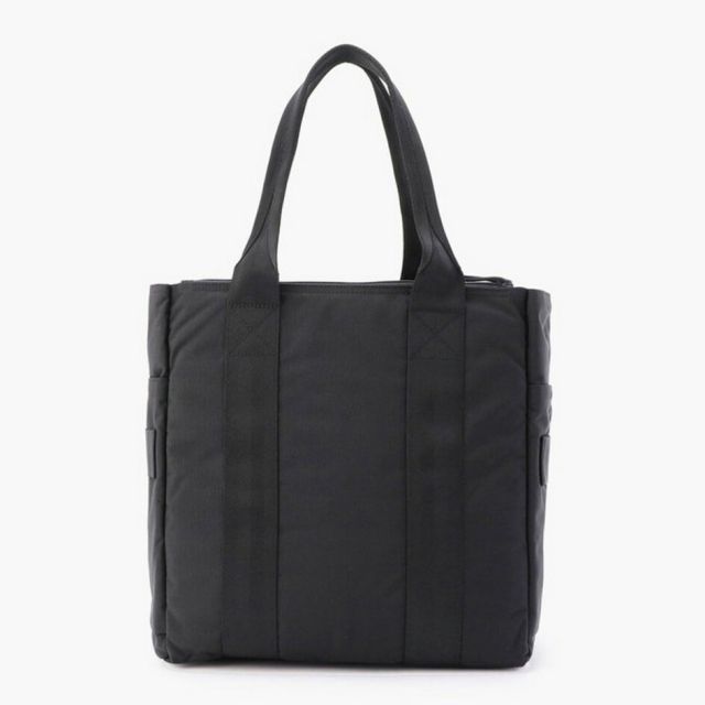 ブリーフィング トートバッグ ビジネスバッグ スクエア型 PCスリーブ付き 大容量 BRIEFING PROTECTION TOTE MW GENII BRA233T27 ブラック 手提げカバン ワーク ビジネスバッグ ブラック  (250912)