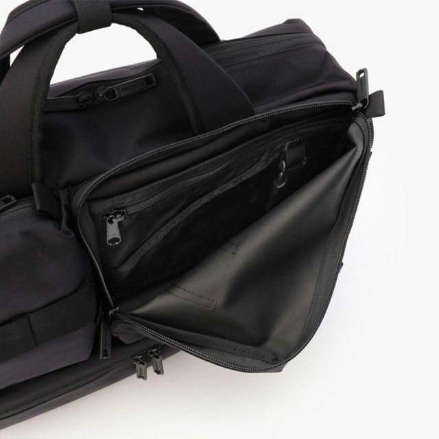 ブリーフィング バックパック SW2WAYLINER リュック デイパック ビジネスバッグ ブラック シンプル 旅行 通勤 通学ク シームレスデザイン 都会的 BRIEFING BRA251B05 SW 2WAY LINER  (250912)