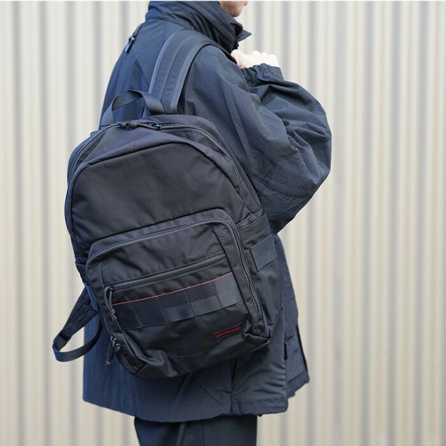 ブリーフィング BRIEFING ビジネスリュック バックパック A4 PC収納 撥水 軽量 ROBICナイロン 通勤 出張 BRA241P38 BS BOX PACK AG  (250912)