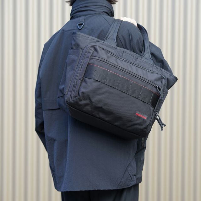 ブリーフィング BRIEFING ビジネストートバッグ A4 PC収納 撥水 軽量 ROBICナイロン 通勤 出張対応 BRA241T39 BS BOX TOTE AG  (250912)