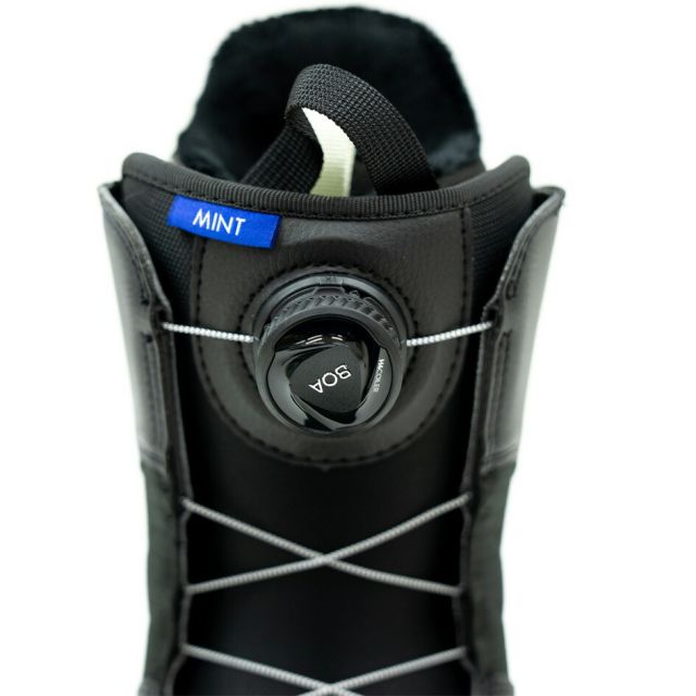 バートン BURTON 215361 W MINT BOA BLACK バートン ウィメンズ ミント BOA ワイド 25-26 スノーボードブーツ W25JP-215361 ソフトフレックス 保温 防水 幅広対応 レディース ライダー 軽量 クッション 快適 フィット 初心者 中級者 足幅広め 足に馴染みやす (250904)