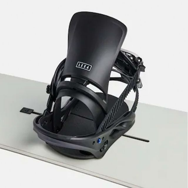 バートン スノーボードビンディング BURTON 105451 W LEXA BLACK スノーボードバインディング W26JP-105451 レディース 女性用 バートン ユニバーサル対応 ReFlex ベースプレート 快適性 操作性 クッション性 耐久性 オールマウンテン フリースタイル スノボ (250904)