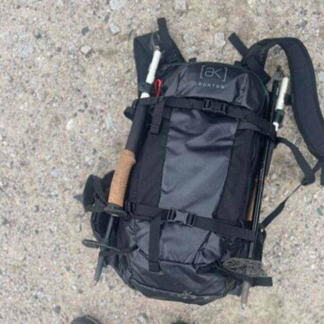 バートン BURTON 227981 AK DSPTCHR 35L ディスパッチャー 35L バックパック W26JP-227981 バックカントリー 登山 スノーバックパック テクニカル 防水 撥水 Cordura リップストップ bluesign認証 スノーボード 登山 バッグ 35L (251011)