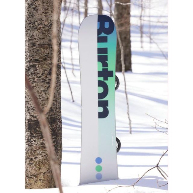 バートン キッズ スノーボード 板 BURTON 24-25 CUSTOM SMALLS カスタム スモールズ130cm 135cm 140cm  スノボ snowboard