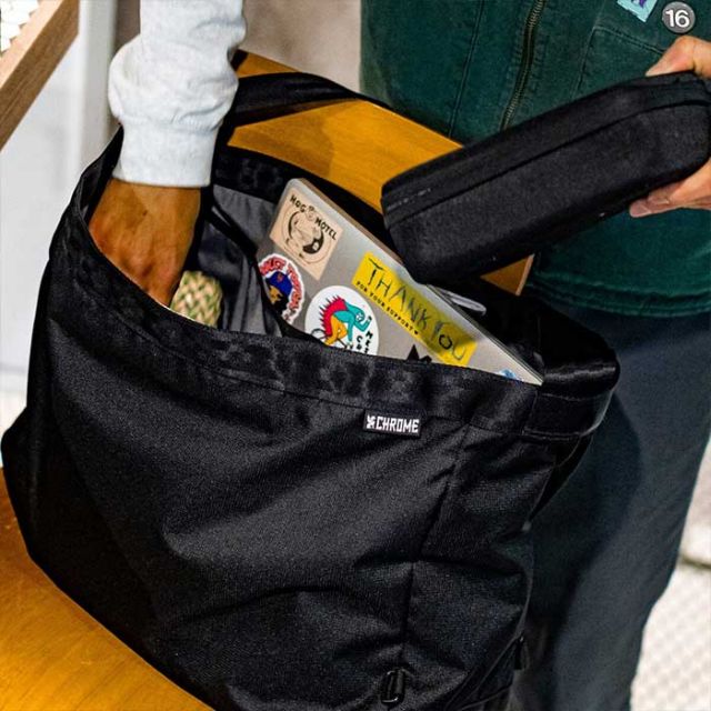CHROME JP197 NEWSPAPER MESSENGER