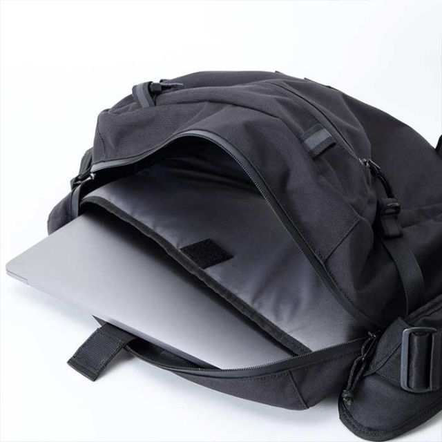 クローム ショルダーバッグ chrome BG351 KADET MAX 15L カデット マックス 耐水 PCスリーブ ブラック メンズ レディース ユニセックス 通勤 通学 自転車 (240829)