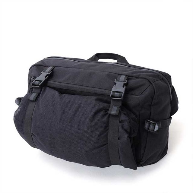 クローム ショルダーバッグ chrome BG351 KADET MAX 15L カデット マックス 耐水 PCスリーブ ブラック メンズ レディース ユニセックス 通勤 通学 自転車 (240829)
