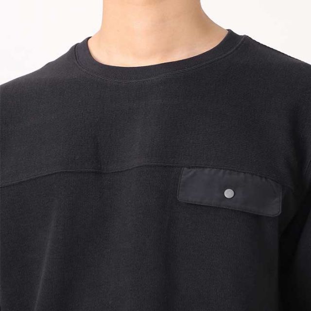 CHUMS CH01-2295 Torrey Flap Pocket Crew Top