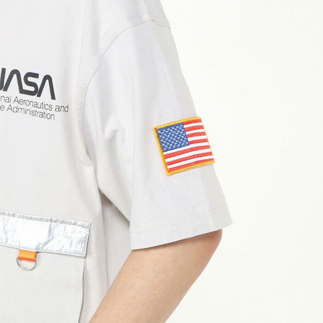 CHUMS CH01-2544 NASA Space Pocket T-Shirt