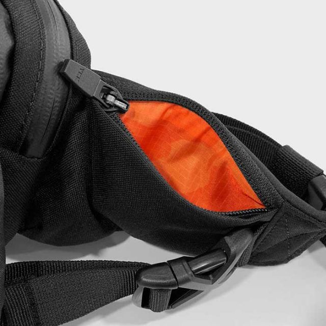 コードオブベル ショルダーポーチ X-POD II クロスポッドツー COFB ボディバッグ Code of Bell X-POD 2 アップデートモデル メンズ レディース 斜め掛け(231226)