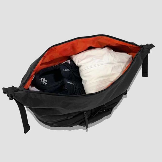 コードオブベル ショルダーバッグ X-PAK EVO クロスパックエボ 23L Code of Bell X-PAK EVO 拡張式 13インチPC対応 防水 多機能 通勤 通学 アウトドア ボディバッグ 13インチ ノートPC 多機能 アウトドア 通勤 通学 軽量 防水 (240130)