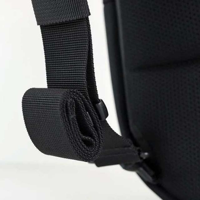 コードオブベル ショルダーバッグ X-PAK EVO クロスパックエボ 23L Code of Bell X-PAK EVO 拡張式 13インチPC対応 防水 多機能 通勤 通学 アウトドア ボディバッグ 13インチ ノートPC 多機能 アウトドア 通勤 通学 軽量 防水 (240130)