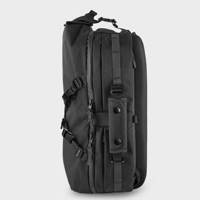 コードオブベル ショルダーバッグ X-PAK EVO クロスパックエボ 23L Code of Bell X-PAK EVO 拡張式 13インチPC対応 防水 多機能 通勤 通学 アウトドア ボディバッグ 13インチ ノートPC 多機能 アウトドア 通勤 通学 軽量 防水 (240130)