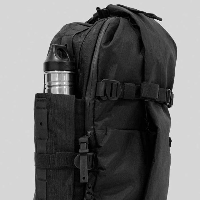 コードオブベル ショルダーバッグ X-PAK EVO クロスパックエボ 23L Code of Bell X-PAK EVO 拡張式 13インチPC対応 防水 多機能 通勤 通学 アウトドア ボディバッグ 13インチ ノートPC 多機能 アウトドア 通勤 通学 軽量 防水 (240130)