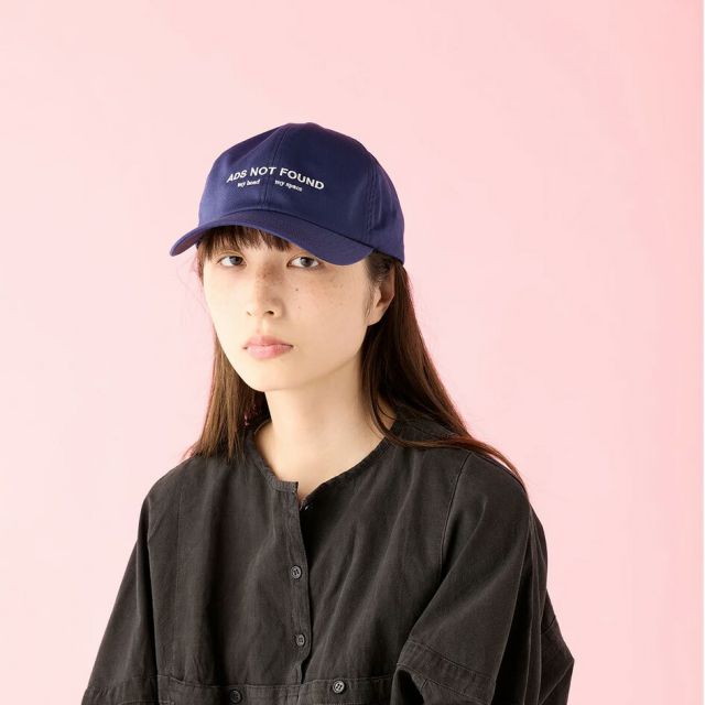 シーピーエイチ ヘッドウェア 6パネルキャップ ADS NOT FOUND ブラック ネイビー CPH 6 PANEL CAP ADS NOT FOUND BLACK NAVYメンズ レディース 帽子 ロゴキャップ 日本製 コットン混 調整可能 ストリート カジュアル 07-62 BLK Q (260319)