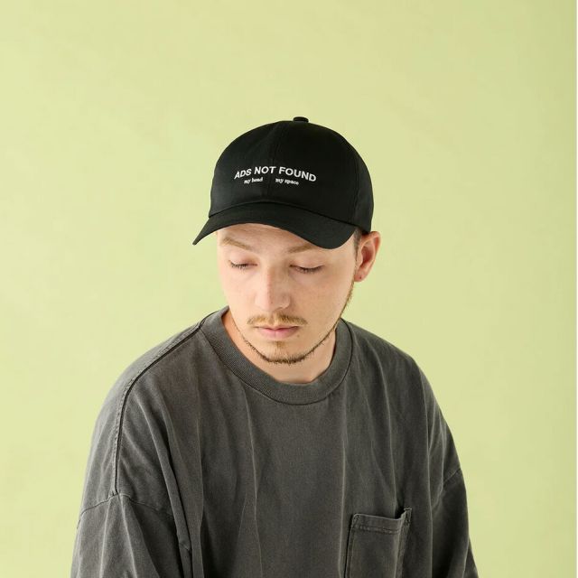 シーピーエイチ ヘッドウェア 6パネルキャップ ADS NOT FOUND ブラック ネイビー CPH 6 PANEL CAP ADS NOT FOUND BLACK NAVYメンズ レディース 帽子 ロゴキャップ 日本製 コットン混 調整可能 ストリート カジュアル 07-62 BLK Q (260319)