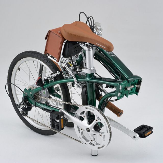 DAYTONA DE01 試乗車 ﾀﾞｰｸｸﾞﾘｰﾝﾒﾀﾘｯｸ