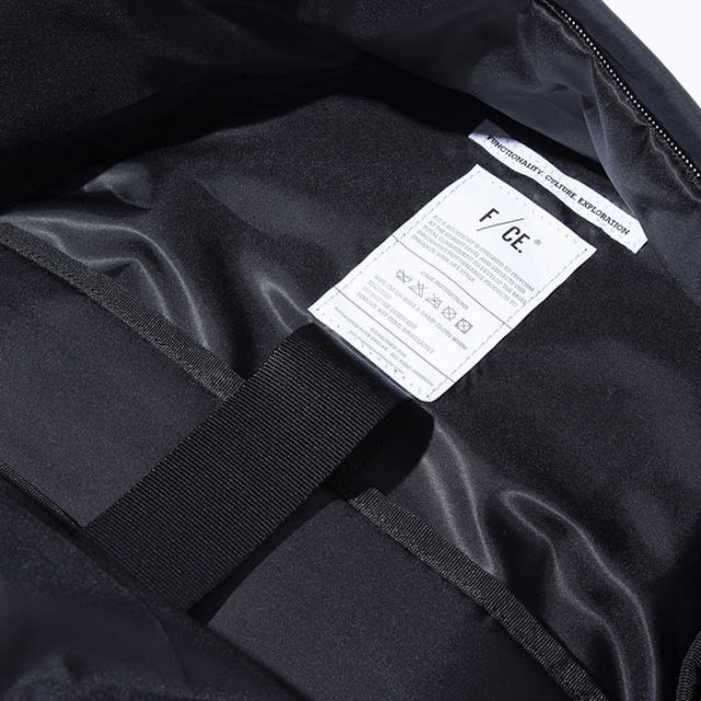エフシーイー リュック F/CE. W.R PADDING DAY PACK デイパック バックパック バッグ 社会人 新生活 通学 プレゼント ユニセックス [221125]