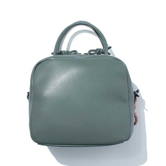 エフシーイー レディース ショルダーバッグ F/CE. テック レザー ミニ スクエア ショルダー TECH LEATHER MINI SQUARE SHOULDER (231228)
