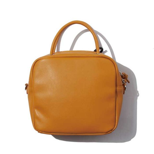 エフシーイー レディース ショルダーバッグ F/CE. テック レザー ミニ スクエア ショルダー TECH LEATHER MINI SQUARE SHOULDER (231228)