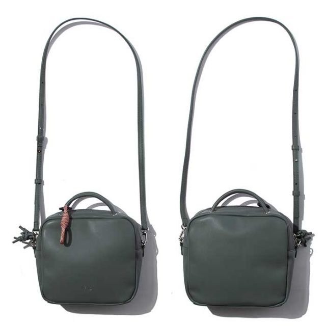 エフシーイー レディース ショルダーバッグ F/CE. テック レザー ミニ スクエア ショルダー TECH LEATHER MINI SQUARE SHOULDER (231228)