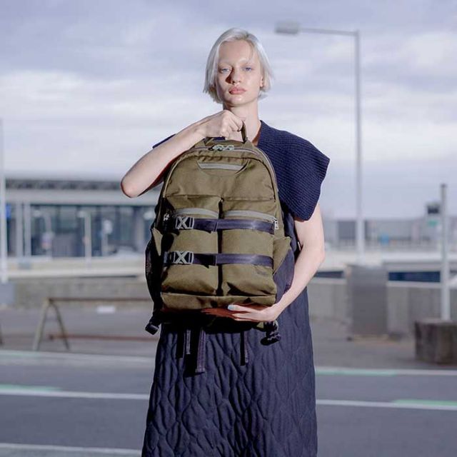 エフシーイー F/CE バックパック デイパック 950 DAYPACK 24L リュック オリーブ コーデュラ メンズ レディース ユニセックス 軽量 撥水 (241231)