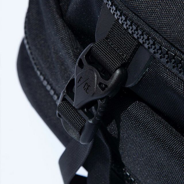 F/CE. 950 TRAVEL BP