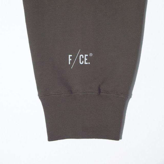 エフシーイー F/CE HIDDEN IDENTITY BY M.ENOMOTO HOODY パーカー アーティスト榎本マリココラボ プリントビッグスウェットフーディー オーバーサイズ ドロップショルダー 裏毛 リサイクルスウェット ユニセックス (20250818)