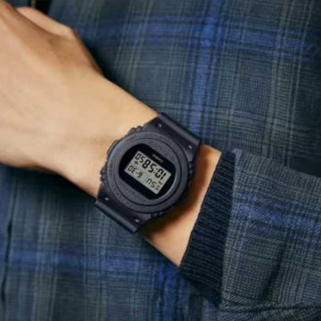 カシオ G-SHOCK [ DWE-5657RE-1JR ] ジーショック ウォッチ 腕時計 CASIO 40周年限定モデル リマスターブラックシリーズ 40th Anniversary REMASTER BLACK 社会人 新生活 通学 プレゼント [230921]