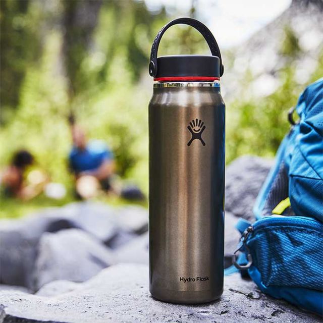 ハイドロフラスク 32oz ワイドマウス HydroFlask 32oz Wide Mouth 真空ボトル 水筒 ステンレス 保冷 保温 946ml ギフト プレゼント キャンプ アウトドア フェス Hydro Flask (890071) LIGHT WEIGHT 32OZ WIDE MOUTH [220308]