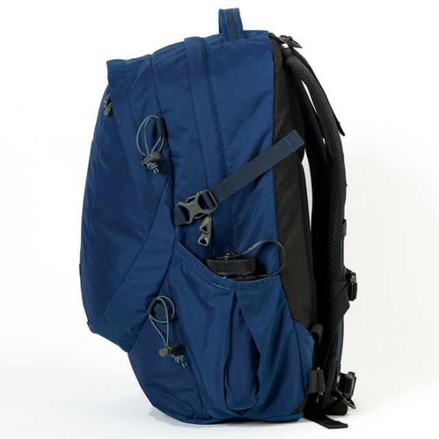 カリマー リュックサック KARRIMOR 501210 eclipse 27 リュックサック デイパック バックパック 27L A4収納 PCホルダー付き ハイドレーション対応 オーガナイザー搭載 ポールキャリア付き トレッキング ハイキング デイリー black ブラック (2502)