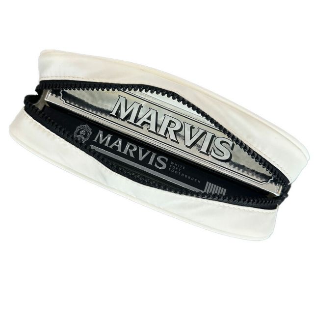 マーヴィス イン・アンド・アウト ホワイト トラベルセット ホワイトミント75mL＋トゥースブラシ＋パファーポーチ MARVIS旅行用 歯磨き粉 ギフト おしゃれ イタリア製 正規品