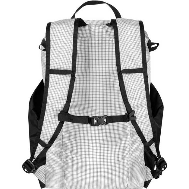 ミステリーランチ バックパック インアンドアウト18 19761672 18L 軽量 パッカブル 登山 サブバッグ 旅行 IN AND OUT 18 MYSTERY RANCH (260224)