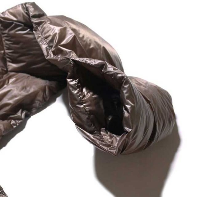 NANGA PORTABLE LIGHT DOWN MUFFLER