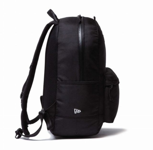 ニューエラ バックパック NEWERA LIGHT PACK [27L] ライトパック リュック デイパック バッグ 鞄 カバン bag 新生活 社会人 PC収納 軽量 大容量 通勤 通学 防水 (240305)