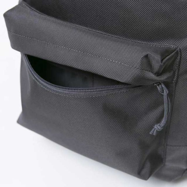 ニューエラ バックパック NEWERA LIGHT PACK [27L] ライトパック リュック デイパック バッグ 鞄 カバン bag 新生活 社会人 PC収納 軽量 大容量 通勤 通学 防水 (240305)