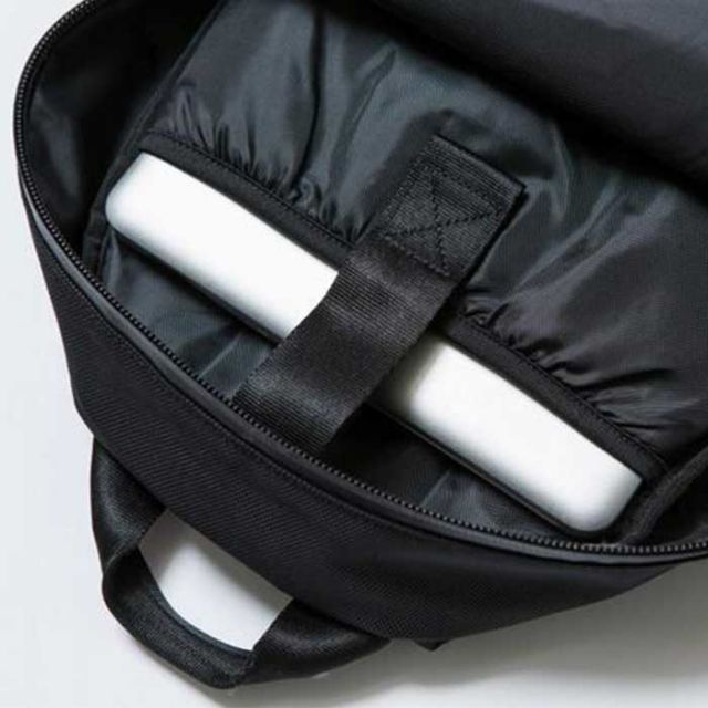 ニューエラ バックパック NEWERA LIGHT PACK [27L] ライトパック リュック デイパック バッグ 鞄 カバン bag 新生活 社会人 PC収納 軽量 大容量 通勤 通学 防水 (240305)