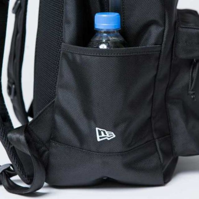 ニューエラ バックパック NEWERA LIGHT PACK [27L] ライトパック リュック デイパック バッグ 鞄 カバン bag 新生活 社会人 PC収納 軽量 大容量 通勤 通学 防水 (240305)