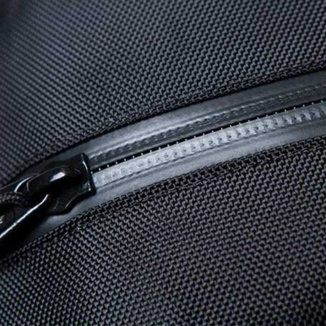ニューエラ バックパック NEWERA LIGHT PACK [27L] ライトパック リュック デイパック バッグ 鞄 カバン bag 新生活 社会人 PC収納 軽量 大容量 通勤 通学 防水 (240305)