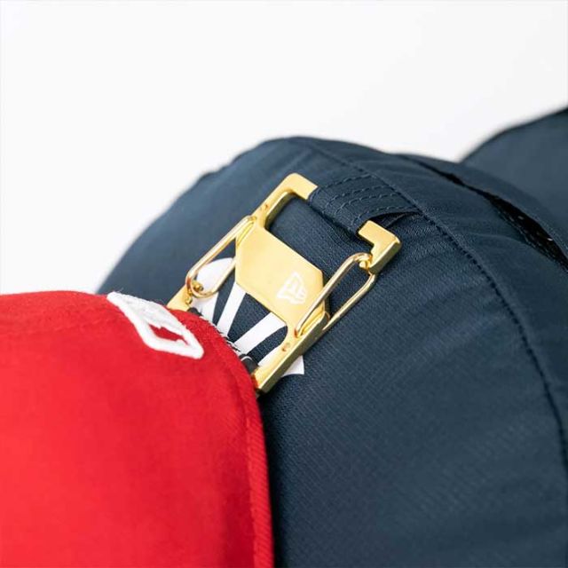 NEW ERA CARRIER PACK 150D NE MLB