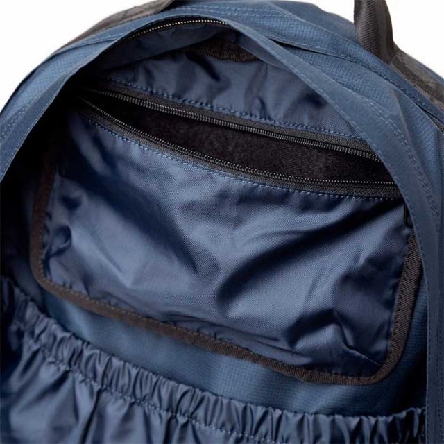 NEW ERA CARRIER PACK 150D NE MLB