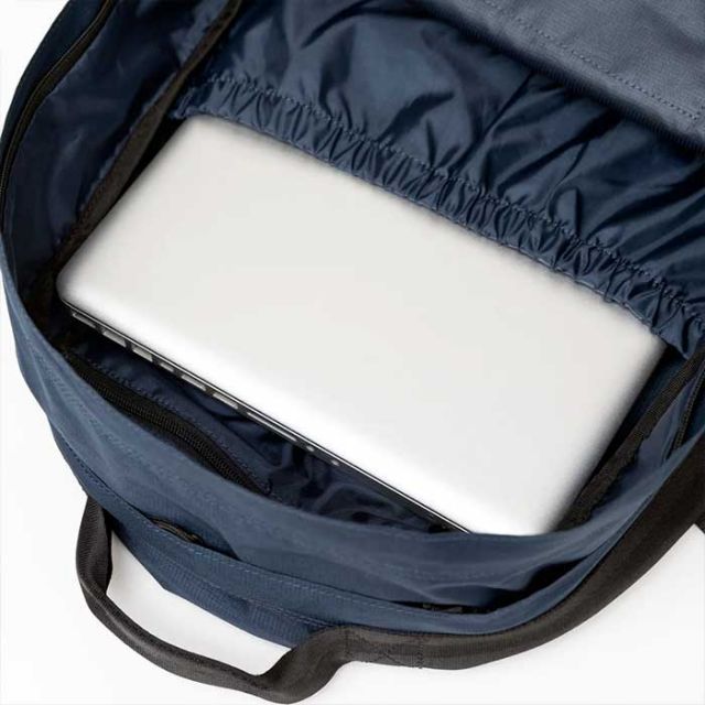 NEW ERA CARRIER PACK 150D NE MLB