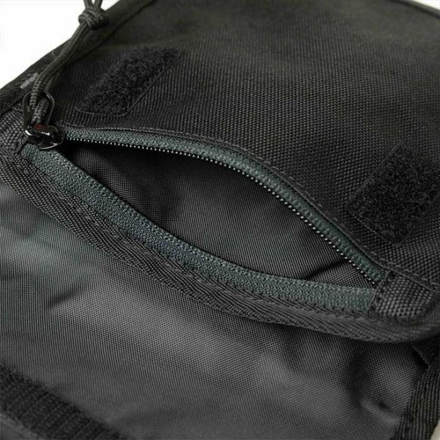 NEW ERA SQUARE NECK POUCH