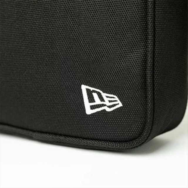 NEW ERA SQUARE SHOULDER POUCH