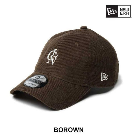 9TWENTY CALNAMUR カルナムール マイクロコーデュロイ コラボ  ロゴ キャップ 帽子 ニューエラ NEW ERA 藤田ニコル にこるん フリーサイズ サイズ調整可能 ウィメンズ レディース ウォルナット クローム 14349037 / 14349036 (241011)