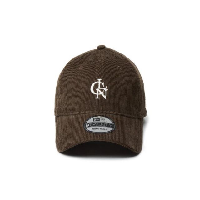 9TWENTY CALNAMUR カルナムール マイクロコーデュロイ コラボ  ロゴ キャップ 帽子 ニューエラ NEW ERA 藤田ニコル にこるん フリーサイズ サイズ調整可能 ウィメンズ レディース ウォルナット クローム 14349037 / 14349036 (241011)