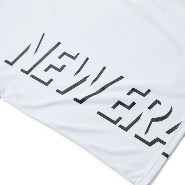 NEW ERA PA LS TECH TEE VERTICAL LOGO